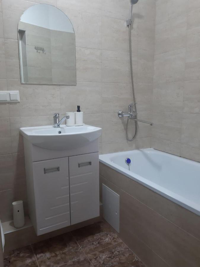 Aura On Sydykova Street 290 Daire Bişkek Dış mekan fotoğraf